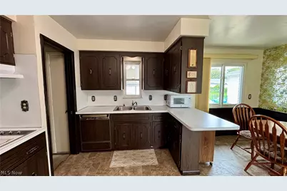31505 Douglas Drive, Willowick, OH 44095 - Photo 6