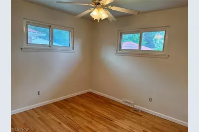 31505 Douglas Drive, Willowick, OH 44095 - Photo 10