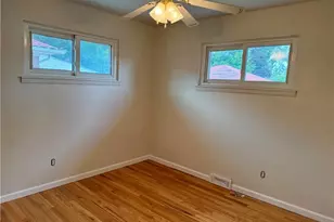 31505 Douglas Dr, Willowick, OH 44095 - Photo 10