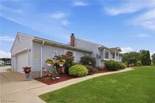 3274 S Carr Rd, Apple Creek, OH 44606 - Photo 2