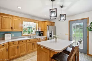 3274 S Carr Rd, Apple Creek, OH 44606 - Photo 8