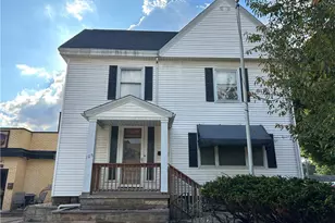 105 Main St N, Navarre, OH 44662 - Photo 2
