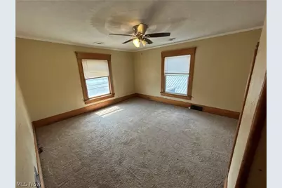 105 Main Street N, Navarre, OH 44662 - Photo 18