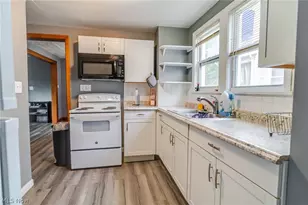 422 Reed Ave, Akron, OH 44301 - Photo 2