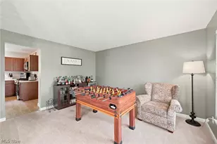 536 Andover Cir, Grandview Heights, OH 44147 - Photo 8