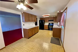 607 Jefferson St, Toronto, OH 43964 - Photo 10