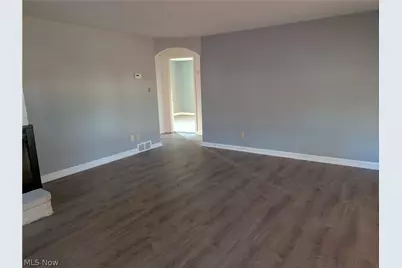 647 Longmere Drive, Kent, OH 44240 - Photo 32