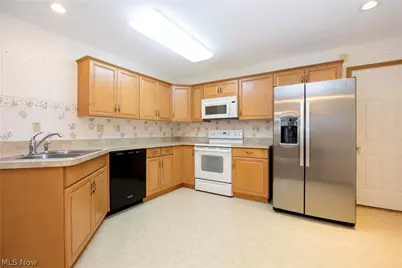 3337 Bayberry Cove, Wooster, OH 44691 - Photo 4