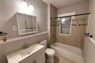 7411 Cornelia Ave, Loveland, OH 44103 - Photo 8