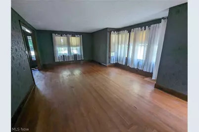 616 East Avenue, Elyria, OH 44035 - Photo 6