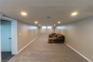2326 Stanford Dr, Wickliffe, OH 44092 - Photo 30