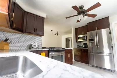 2326 Stanford Drive, Wickliffe, OH 44092 - Photo 12