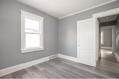11429 Lardet Avenue, Loveland, OH 44104 - Photo 18