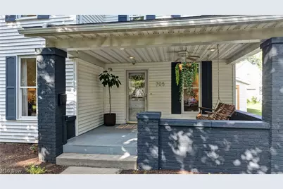 705 N Walnut Street, Dover, OH 44622 - Photo 2