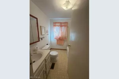 2424 Cooledge Avenue, Akron, OH 44305 - Photo 20