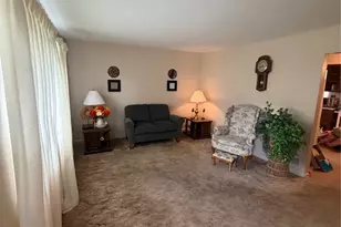 2424 Cooledge Ave, Akron, OH 44305 - Photo 4