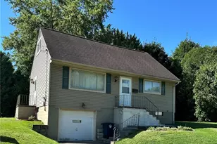 2424 Cooledge Ave, Akron, OH 44305 - Photo 2