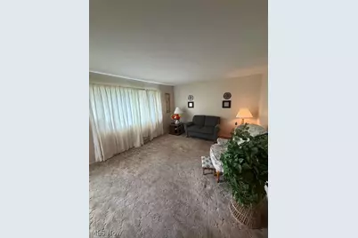 2424 Cooledge Avenue, Akron, OH 44305 - Photo 6
