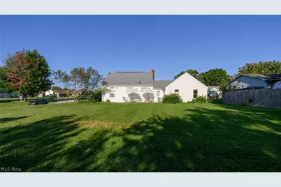 2380 Perry Drive SW, Canton, OH 44706 - Photo 4