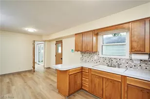 1503 Artman Ave, Akron, OH 44313 - Photo 6
