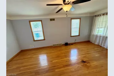 512 Maplewood Avenue, Struthers, OH 44471 - Photo 10