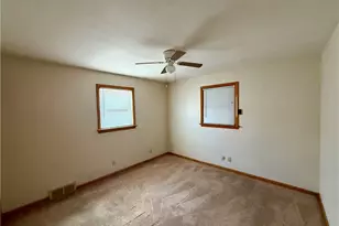 512 Maplewood Ave, Struthers, OH 44471 - Photo 16