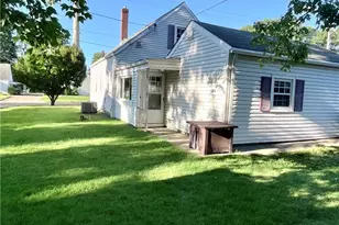2492 24th St, Cuyahoga Falls, OH 44223 - Photo 2