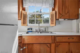 2492 24th St, Cuyahoga Falls, OH 44223 - Photo 10