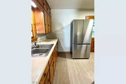 321 Elm Street, Coshocton, OH 43812 - Photo 8