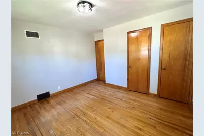 321 Elm Street, Coshocton, OH 43812 - Photo 14