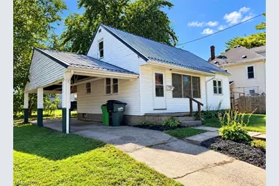 321 Elm Street, Coshocton, OH 43812 - Photo 2