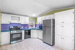 6544 Ricky Ln, Ravenna, OH 44266 - Photo 8