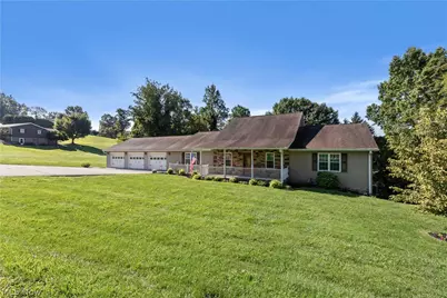 35210 Kirkwood Avenue, Barnesville, OH 43713 - Photo 2