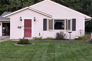 4885 Robinwood Dr, Mentor, OH 44060 - Photo 2