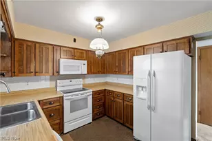 1375 Schrader Rd, North Lawrence, OH 44666 - Photo 10