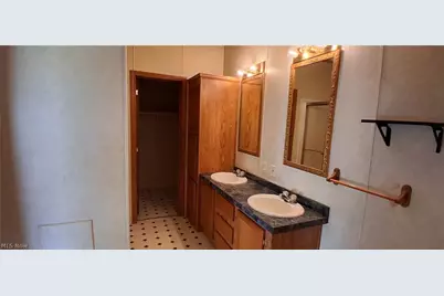 7278 Bennington Pike, Ravenna, OH 44266 - Photo 10