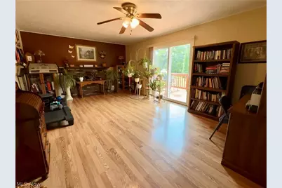 806 Geneva Street SW, Sugarcreek, OH 44681 - Photo 8