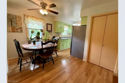 806 Geneva Street SW, Sugarcreek, OH 44681 - Photo 6