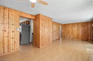 4885 Oster Rd, Sheffield Lake, OH 44054 - Photo 12
