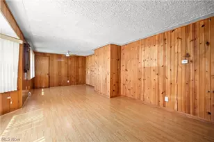 4885 Oster Rd, Sheffield Lake, OH 44054 - Photo 16