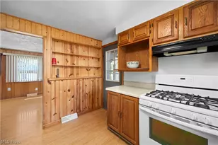 4885 Oster Rd, Sheffield Lake, OH 44054 - Photo 8