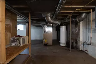 1056 Georgia Ave, Akron, OH 44306 - Photo 28