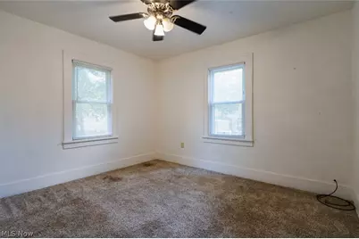 1056 Georgia Avenue, Akron, OH 44306 - Photo 14