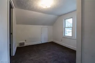 1056 Georgia Ave, Akron, OH 44306 - Photo 22