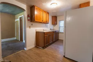 2157 18th St SW, Akron, OH 44314 - Photo 8