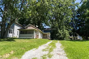 2157 18th St SW, Akron, OH 44314 - Photo 2
