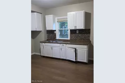 12423 Phillips Avenue, Loveland, OH 44108 - Photo 2