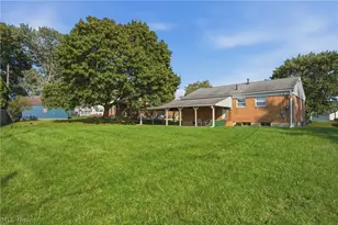 2425 Regentview St NE, Canton, OH 44705 - Photo 26