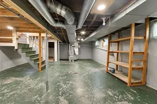 287 W North Ave, East Palestine, OH 44413 - Photo 34