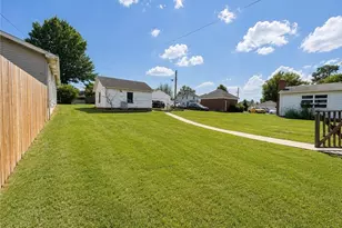 287 W North Ave, East Palestine, OH 44413 - Photo 8